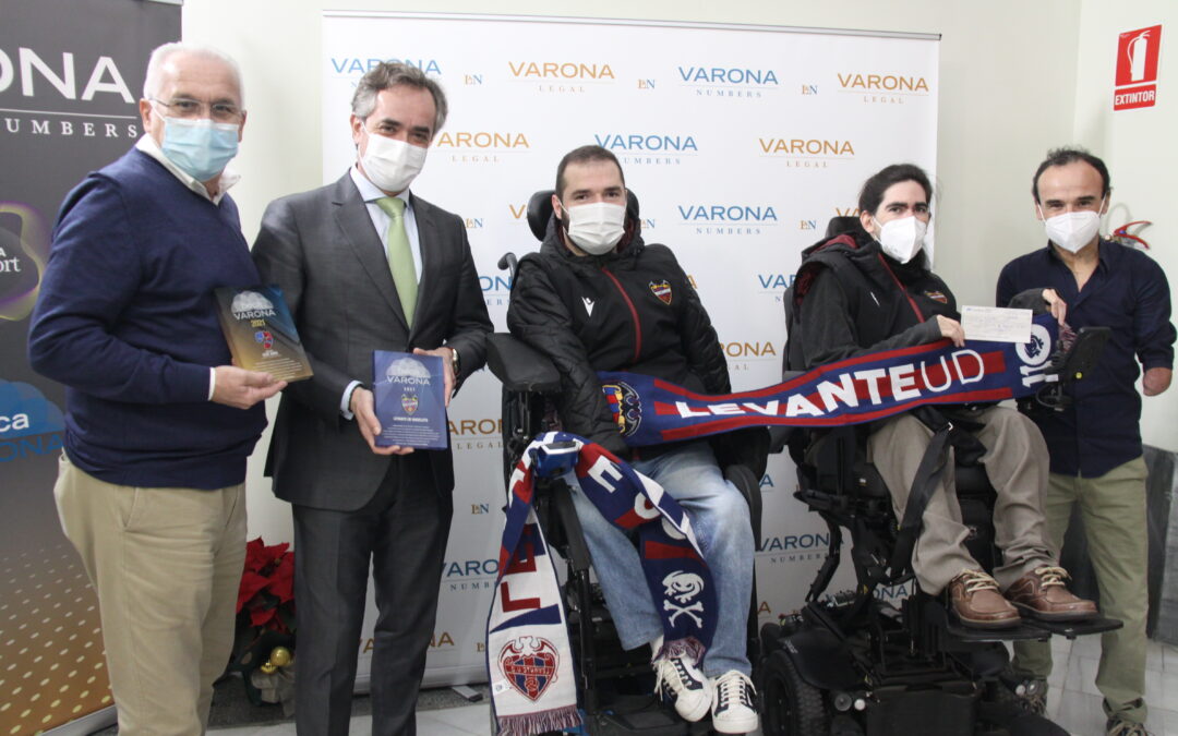La Beca Varona 2021 premia al Club Levante UD Masclets de hockey en silla de ruedas eléctrica