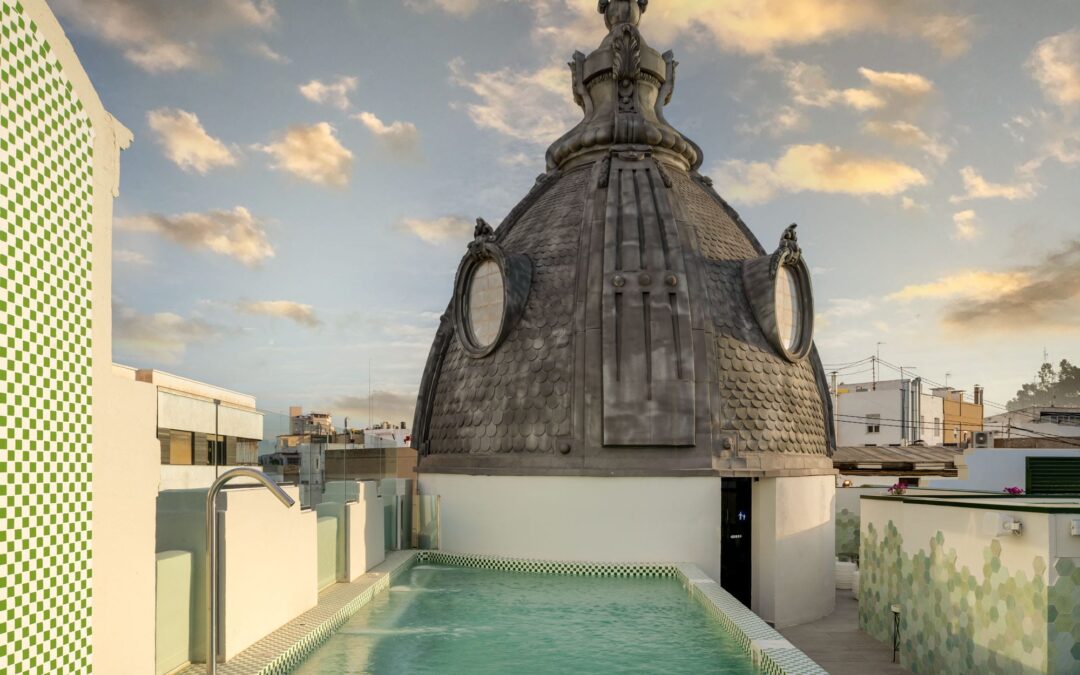 Hotel Palacio de Santa Clara: modernismo y vanguardia en el corazón comercial de Valencia