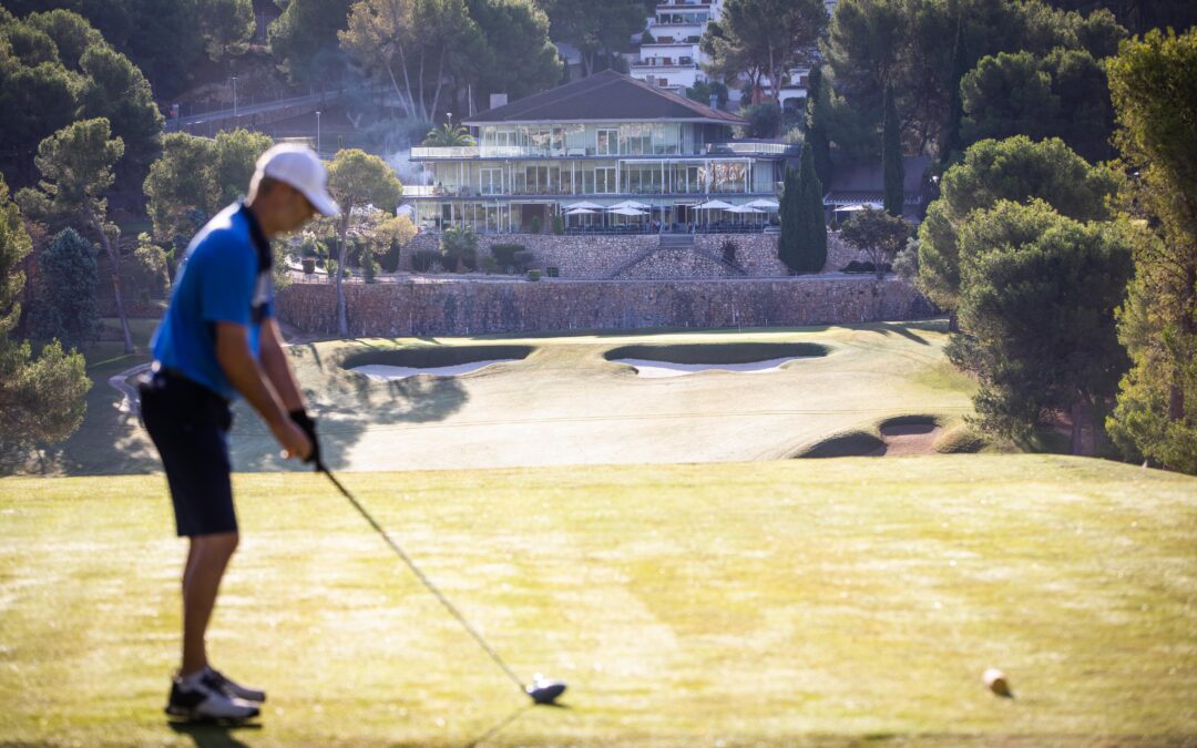 Los mejores golfistas de la Comunidad Valenciana disputan en El Bosque el Campeonato Absoluto