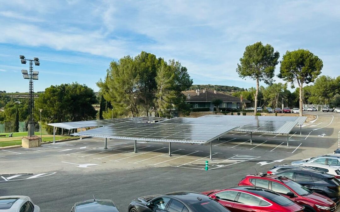 El Club de Golf El Bosque ya genera el 25% de su electricidad con energía solar