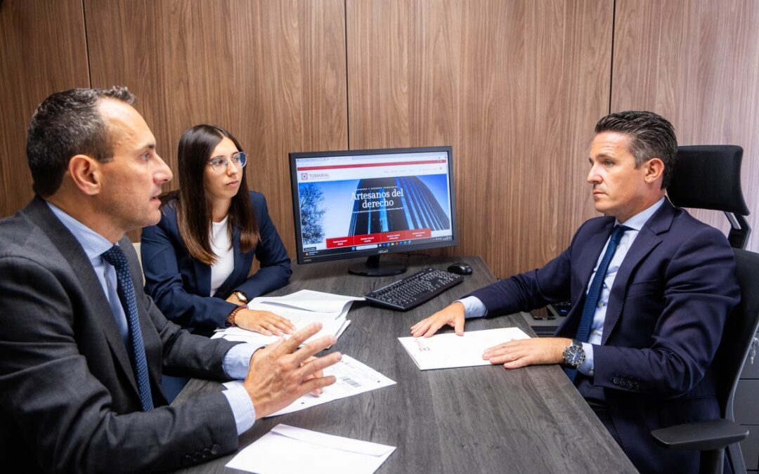 Tomarial gana 9 de cada 10 contenciosos tributarios a Hacienda en el último año