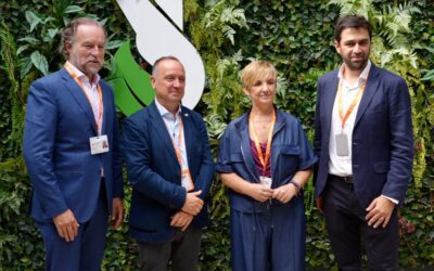 La empresa química alemana Stockmeier presenta su hub industrial de más de 28.000 m² a la consellera de Industria