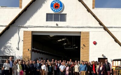 Los Apis valencianos lanzan su grado universitario para profesionalizar el sector